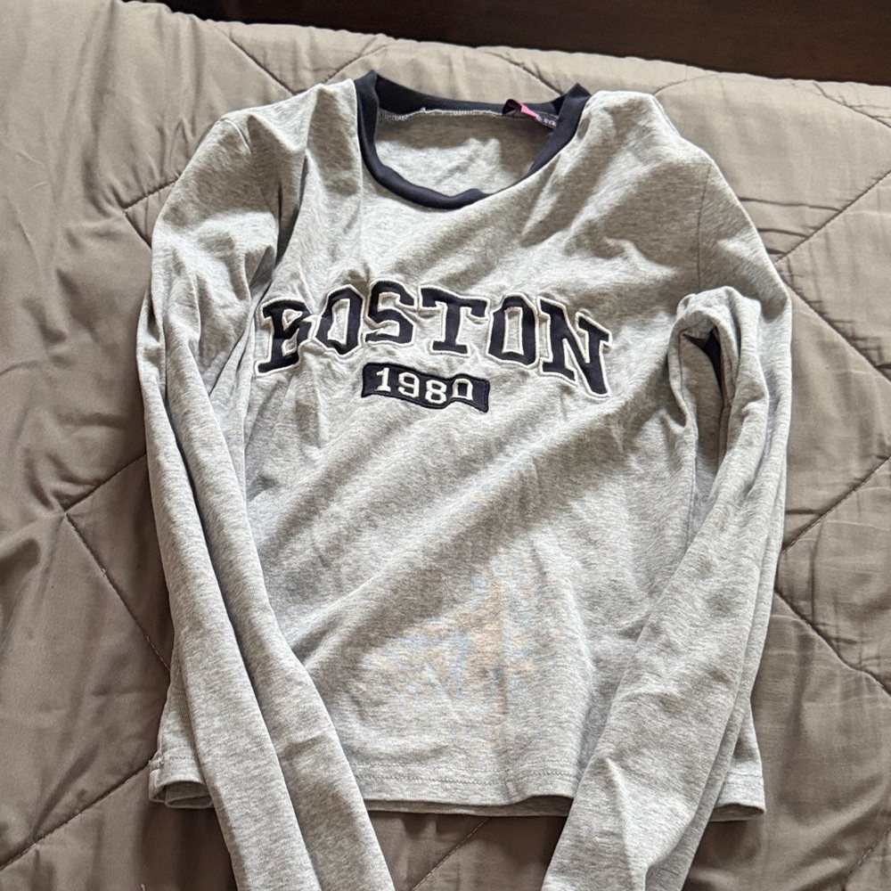 Gray Fitting Boston 1980 Long Sleeve Shirt